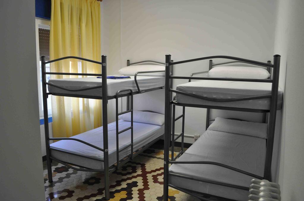 Albergue Internacional De Teruel City Backpackers Стая снимка
